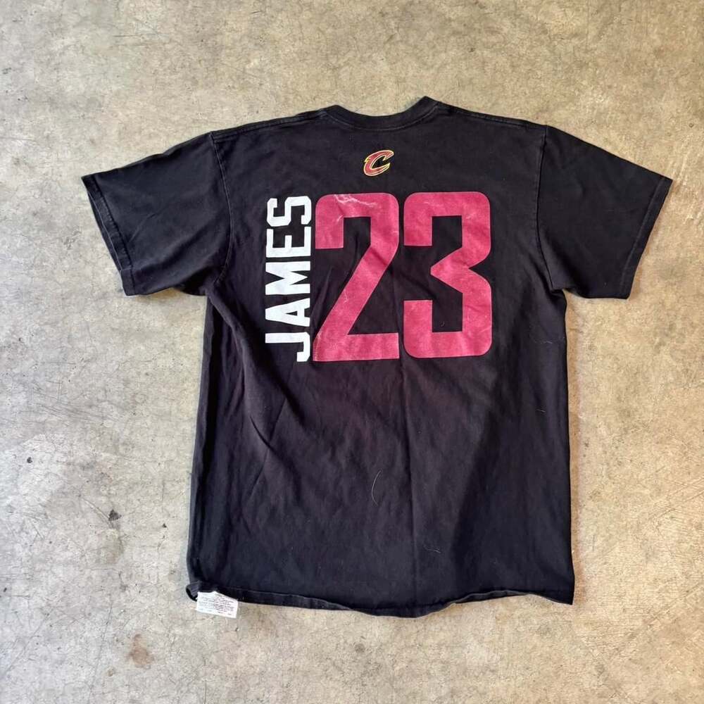Cleveland Cavaliers LeBron James T-Shirt Majestic Black NBA Graphic Tee Size L